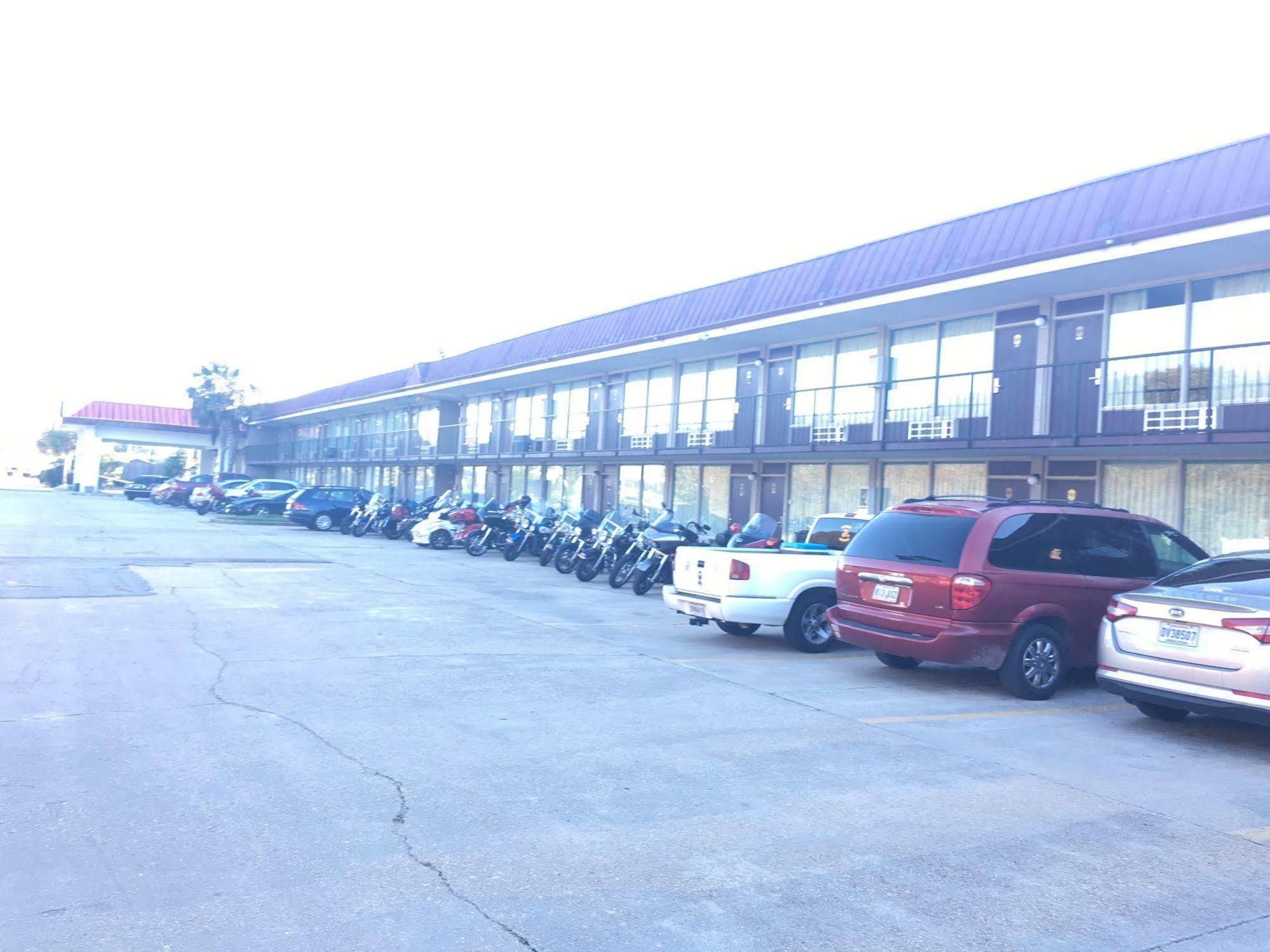 斯里德尔红顶酒店 斯莱德尔 外观 照片